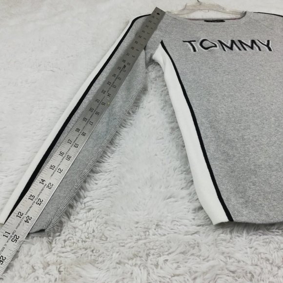 Tommy Hilfiger Womens Sweater Pullover Embroidered Logo Gray Long Sleeve Knit S - Picture 5 of 12